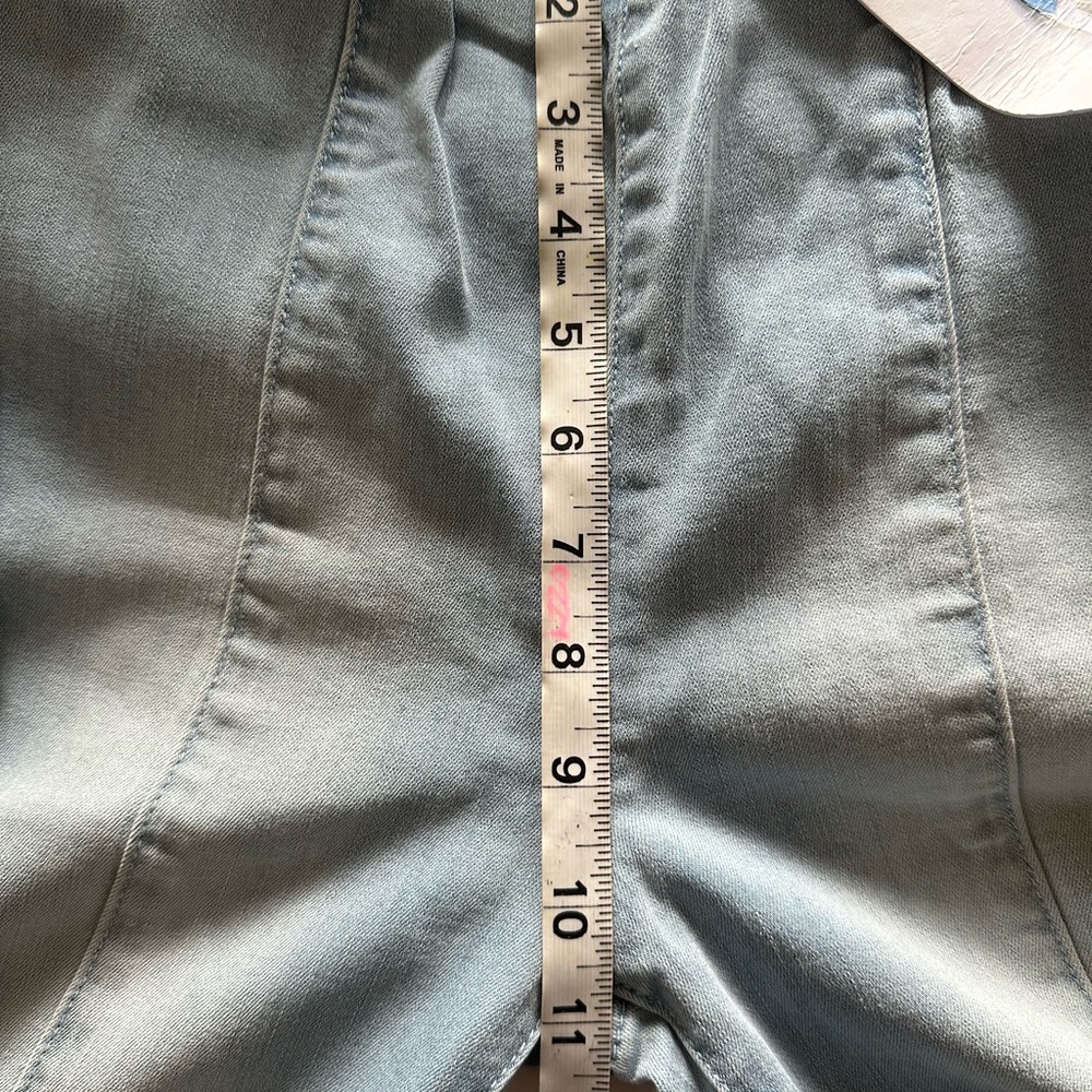 Ashley Mason Jeans women’s pull on faded fray hem flare center top stitch size 5 - Picture 9 of 12